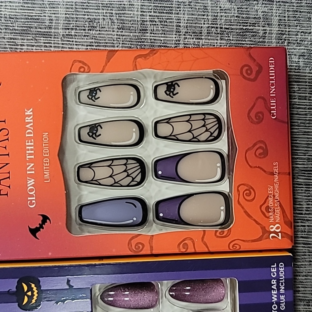 2 Packs Kiss Glue On Nails Purple Halloween New - Picture 3 of 5